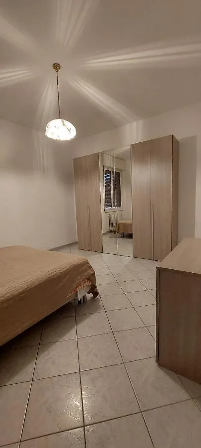 דירות ברסו Niguarda Alfred House איטליה